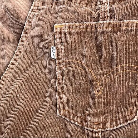 VTG 70’s Corduroy Flared Women’s LEVIS Bib Overalls 29W *SOLD* - Picture 8 of 16